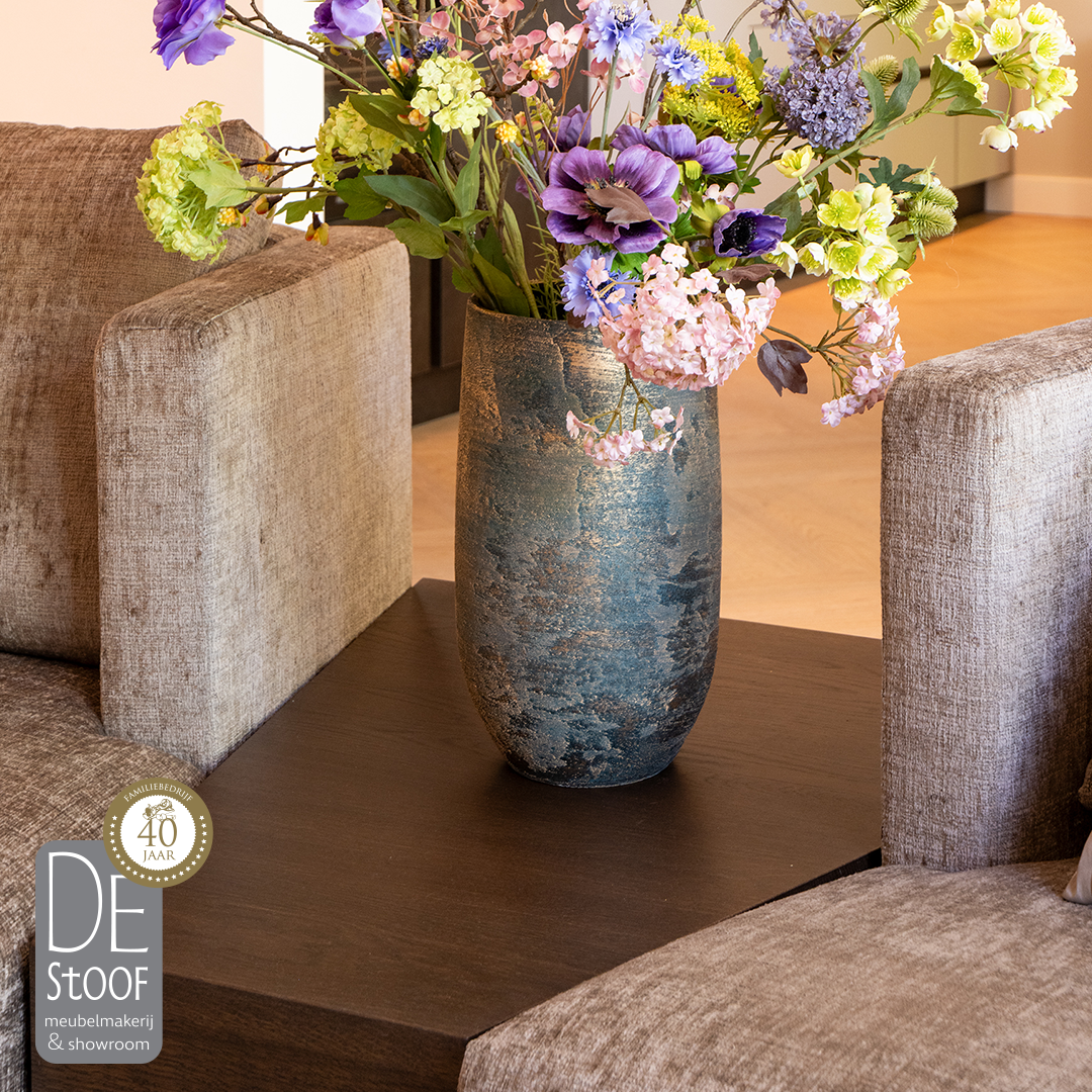 Side table custom-made by Meybelmakerij De Stoof in The Hague, Wassenaar, and Voorschoten