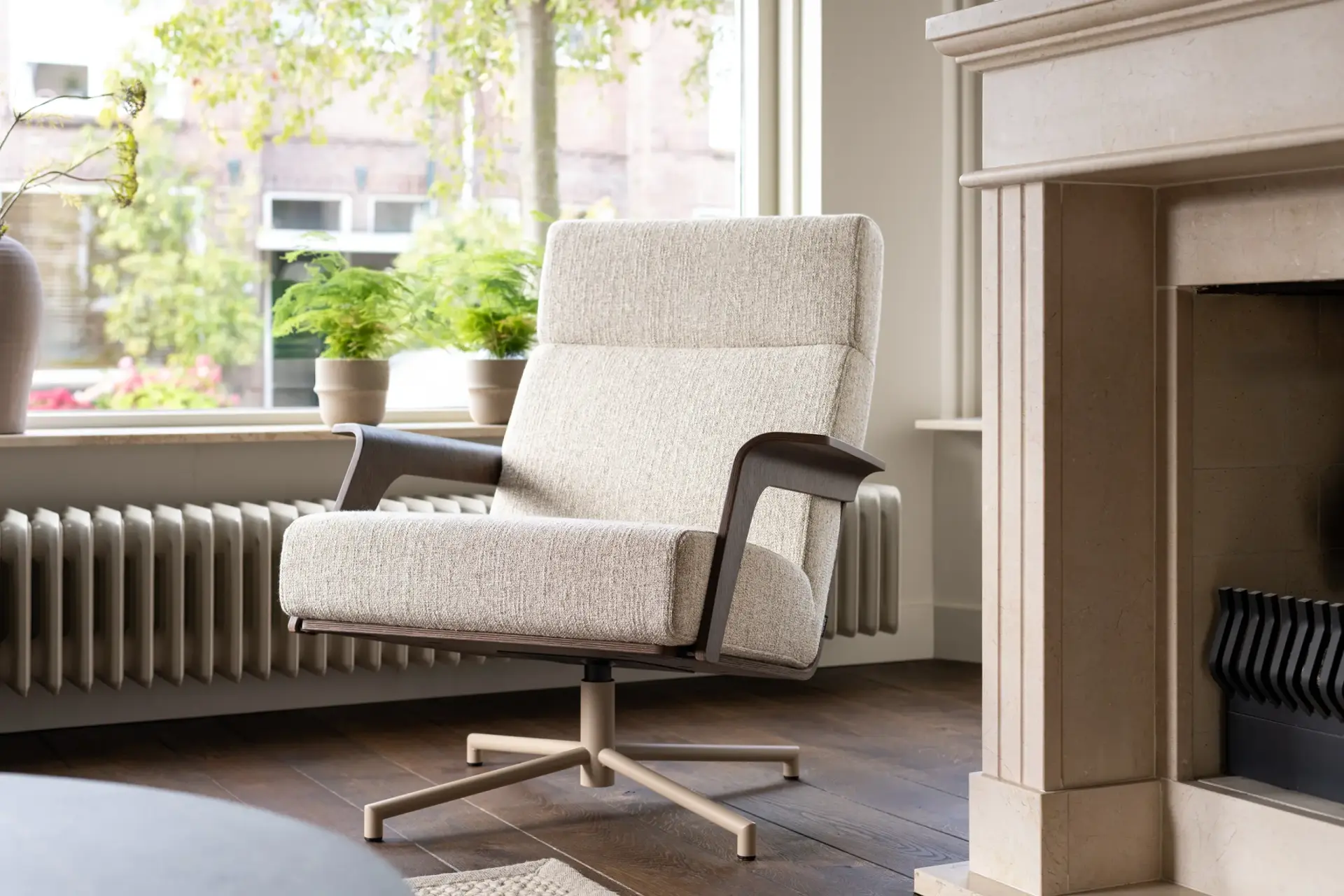 The Kaap armchair by Harvink in the Meubelmakerij de Stoof showroom